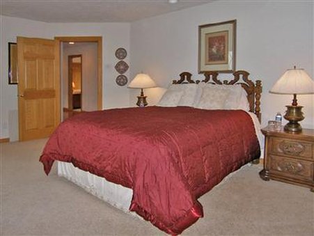 Mt Scott Manor B & B - Happy Valley, OR