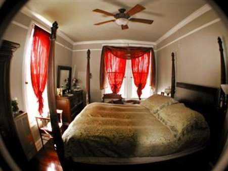 STARR Mansion Bed & Breakfast - Vallejo, CA