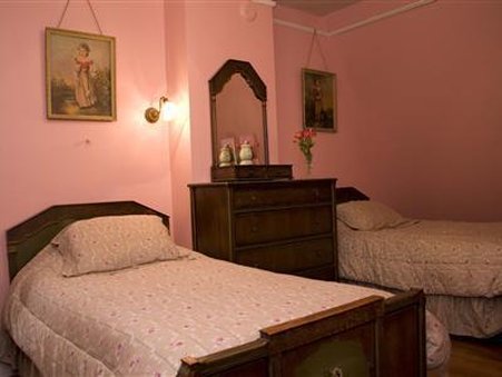 STARR Mansion Bed & Breakfast - Vallejo, CA