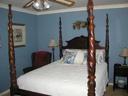 Blue Heron Bed & Breakfast - Cedar Creek, TX