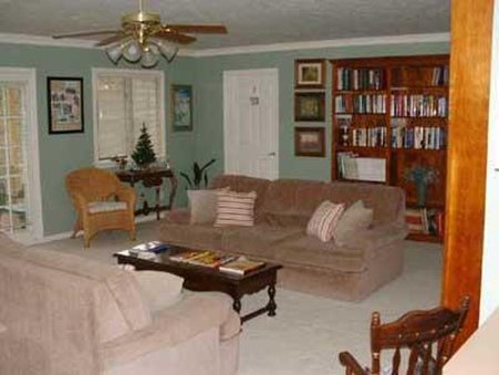 Blue Heron Bed & Breakfast - Cedar Creek, TX