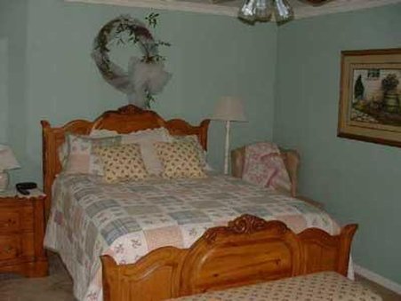 Blue Heron Bed & Breakfast - Cedar Creek, TX