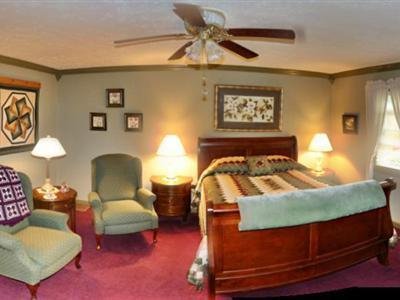 Los Gatos Bed & Breakfast - Penn Yan, NY