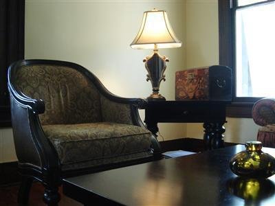 1908 Ayres Inn - San Antonio, TX