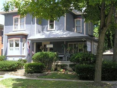 Italianate Circa 1890 B&B - Delaware, OH