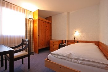 Hauser Swiss Q Hotel - Room