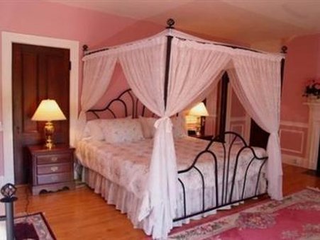 Inn Nightingale - Wenham, MA