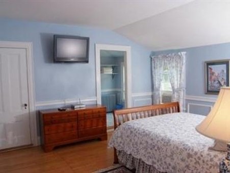 Inn Nightingale - Wenham, MA