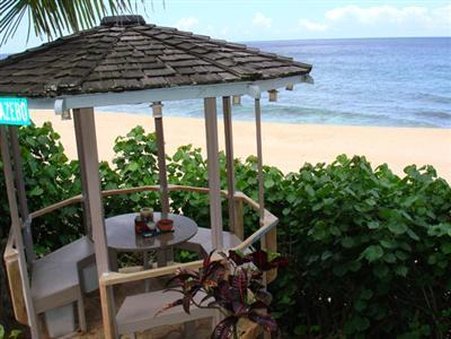 Santa's By The Sea Inc - Haleiwa, HI