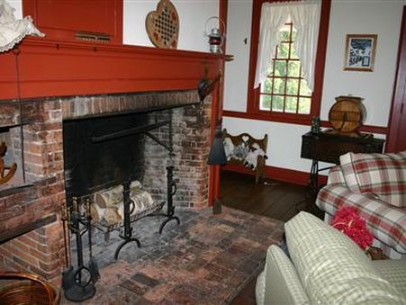 Abner Adams House B & B - Bloomfield, NY