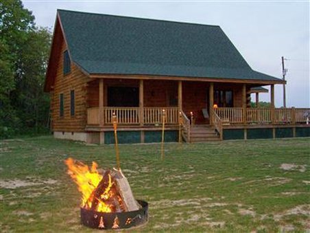 Bear Grove Cabins - Mulberry Grove, IL
