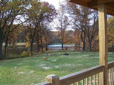 Bear Grove Cabins - Mulberry Grove, IL