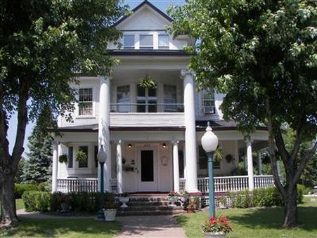 The Pillar Inn - Cold Spring, MN