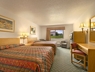 Super 8 Newton - Newton, IA