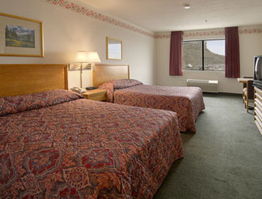 Best Western Plus Wendover Inn - Wendover, UT