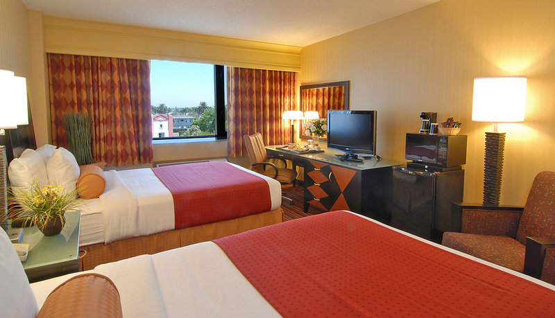 Holiday Inn Long Beach Downtown - Long Beach, CA