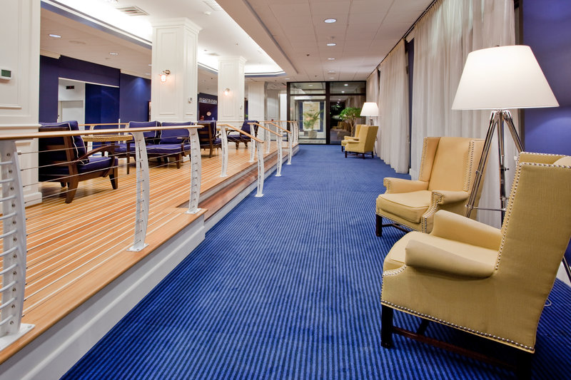 Crowne Plaza Hampton Marina - Hampton, VA