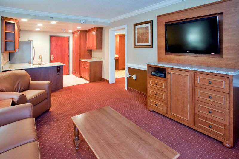 HOLIDAY INN-UNIVERSITY - Blacksburg, VA