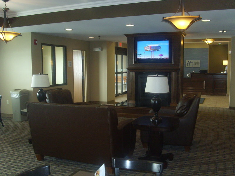 Holiday Inn Express DEVILS LAKE - Devils Lake, ND