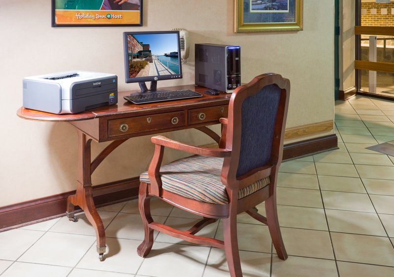 Holiday Inn HARBORVIEW - PORT WASHINGTON - Port Washington, WI