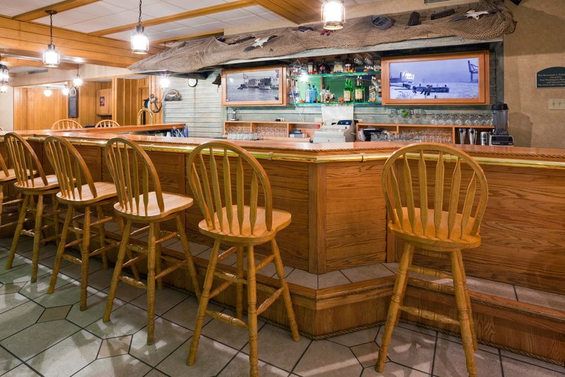 Holiday Inn HARBORVIEW - PORT WASHINGTON - Port Washington, WI