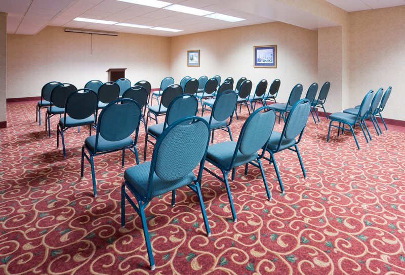 Holiday Inn HARBORVIEW - PORT WASHINGTON - Port Washington, WI