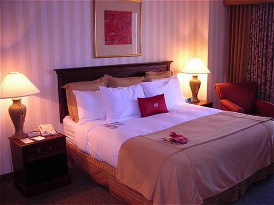 Crowne Plaza Philadelphia-Cherry Hill - Cherry Hill, NJ