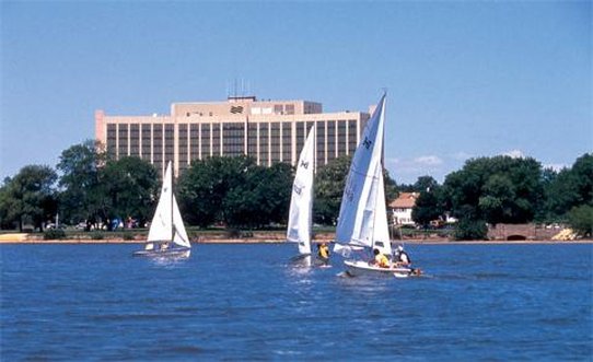 Crowne Plaza Philadelphia-Cherry Hill - Cherry Hill, NJ