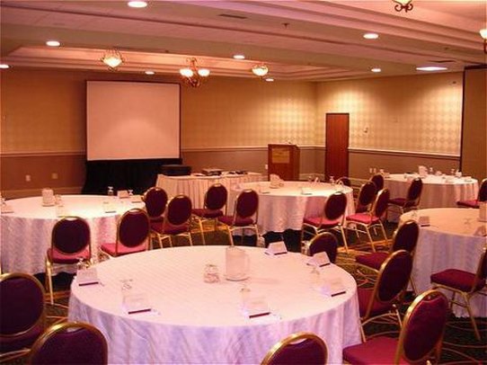 Crowne Plaza Philadelphia-Cherry Hill - Cherry Hill, NJ