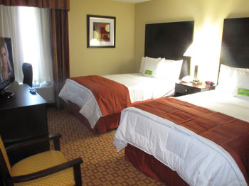 La Quinta Inn & Suites Brooklyn - Room