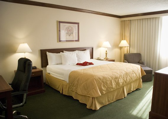 Clarion Inn and Conference Center - Hudson, OH