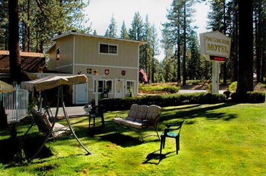 Pine Cone Acre Motel - South Lake Tahoe, CA