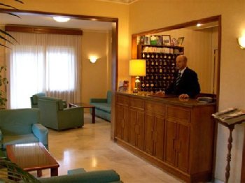 Consul Hotel - Lobby