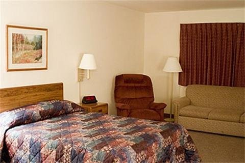 Cedarberry Inn - Sauk City, WI