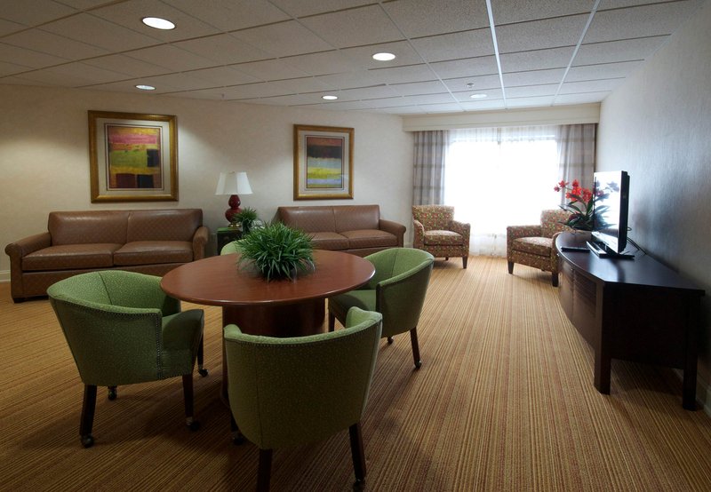 Courtyard By Marriott Hickory - Hickory, NC