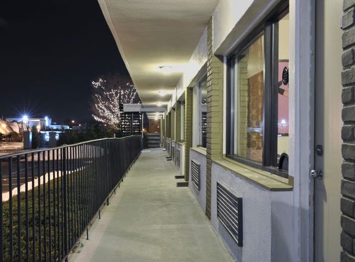 Freeport Motor Inn & Boatel - Freeport, NY