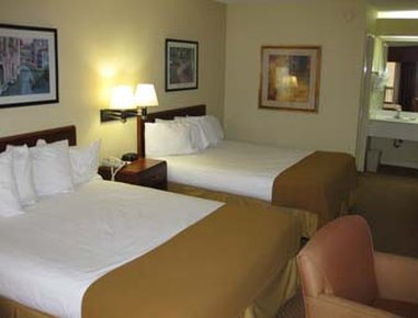 Baymont Inn And Suites Americus - Americus, GA