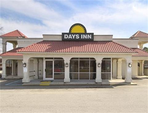 Days Inn - Goldsboro, NC