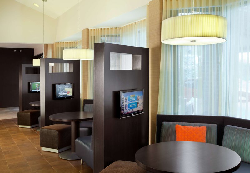 Courtyard by Marriott Boston Stoughton - Stoughton, MA