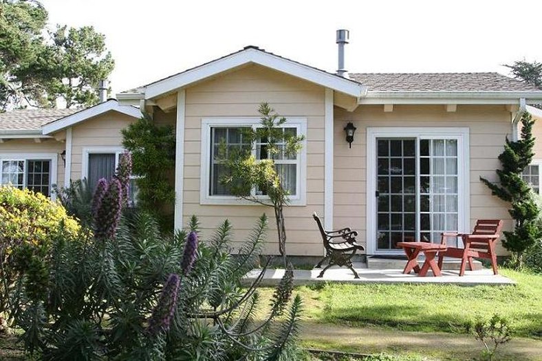 Bide-A-Wee Inn & Cottages - Pacific Grove, CA