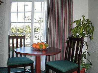 Bide-A-Wee Inn & Cottages - Pacific Grove, CA