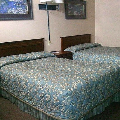 Capri Motel - Avoca, IA
