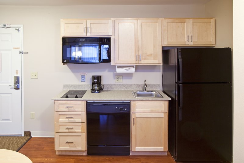 Candlewood Suites MINOT - Donnybrook, ND