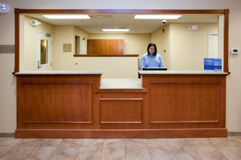 Candlewood Suites MINOT - Donnybrook, ND