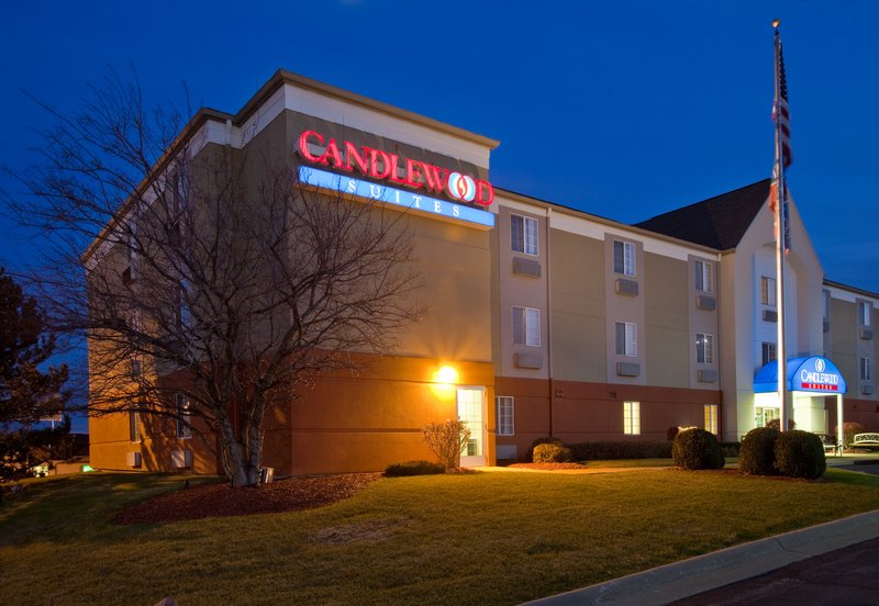 Candlewood Suites Rockford - Rockford, IL