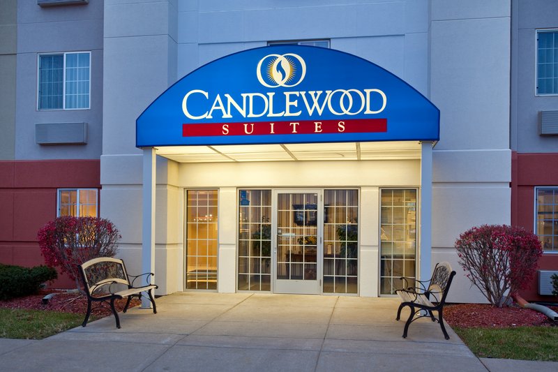 Candlewood Suites Rockford - Rockford, IL