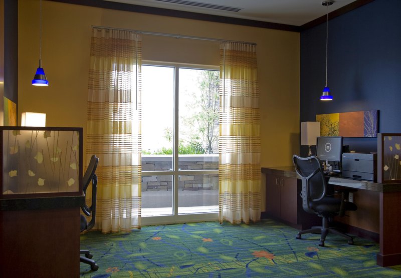 Fairfield Inn & Suites - Columbus, MS
