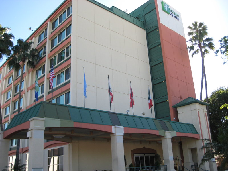 HOLIDAY INN EXPRESS-VAN NUYS - Van Nuys, CA