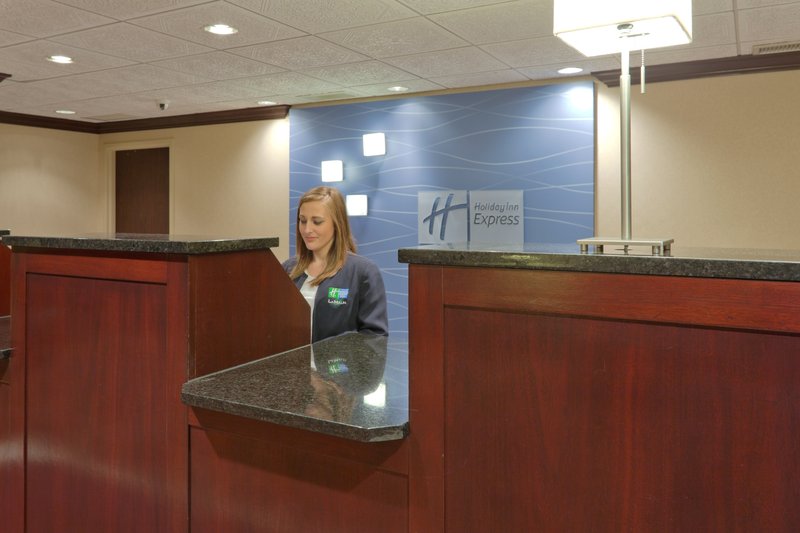 Holiday Inn Express & Suites MENTOR (LAMALFA CONF CENTRE) - Mentor, OH