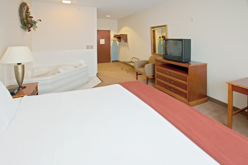 Holiday Inn Express - Willis, MI